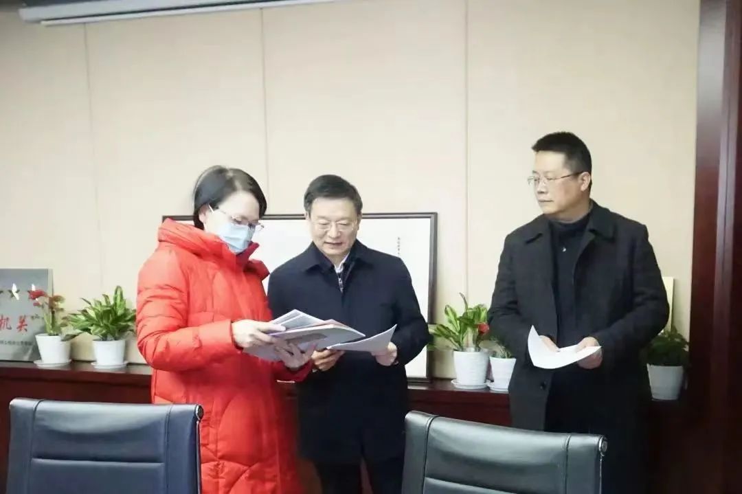 朱部长走访.jpg